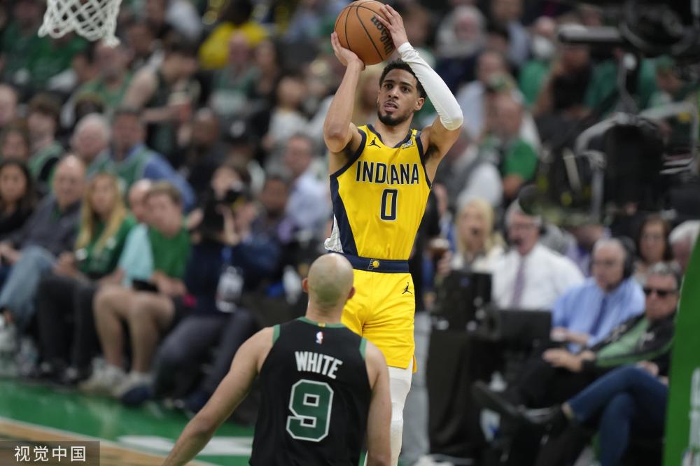 帅的带领下 帅的带领下