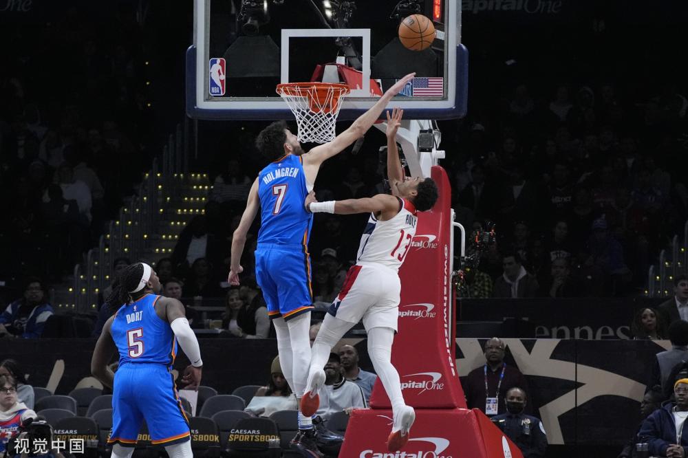 特别是在足 特别是在足