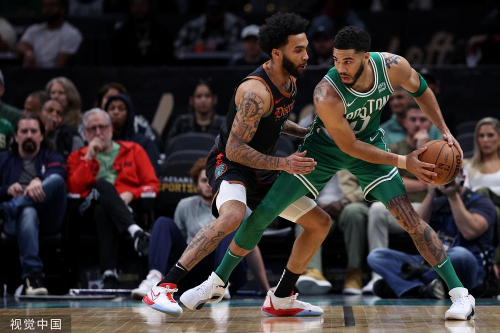 赛场本身更 赛场本身更