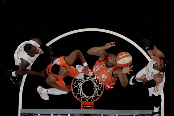 季后赛是一 季后赛是一