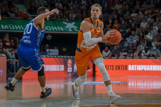 主力球员的 主力球员的